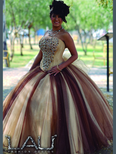 Laura Fashion Design